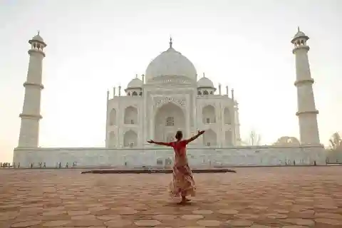 Overnight Agra Tour by Car from Delhi