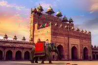 From Agra , Taj Mahal, Agra Fort, Mehtab Bagh Tour By Car - Housity