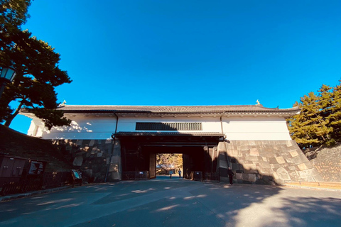Tokyo Walking Tour: Tsukiji Market, Incense, Imperial Palace
