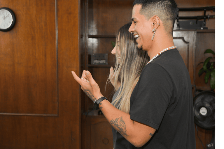 Medellín: Private Salsa and Bachata Class for Beginners