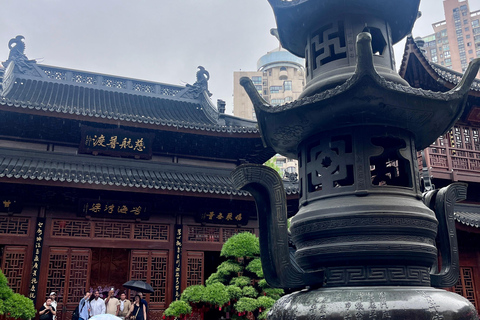 Shanghai Fitness & Culture Tour with Gym, Jade Buddha Temple
