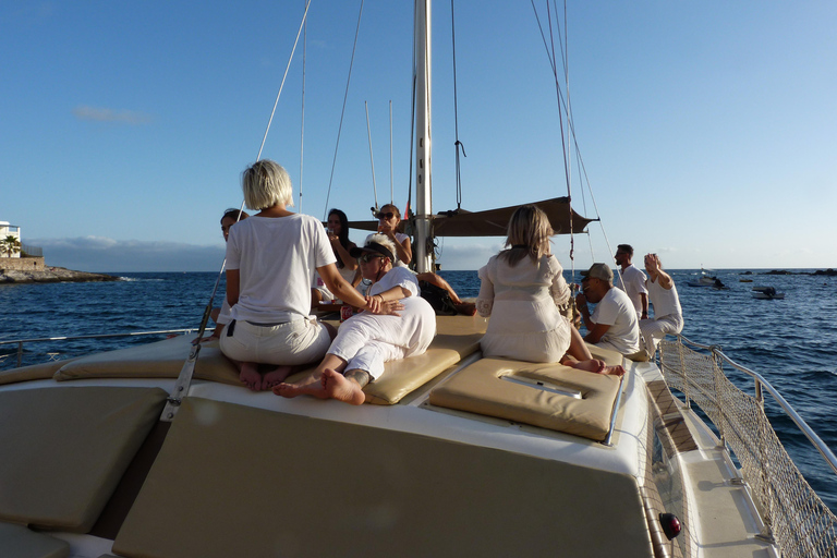 Costa Adeje: Catamaran Tour, Snorkelling, Snacks & Drinks