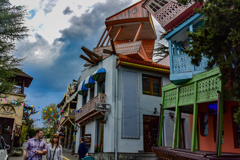 Tbilisi: 50+ verborgen edelstenen rondleidingTbilisi: 50+ verborgen juweeltjes