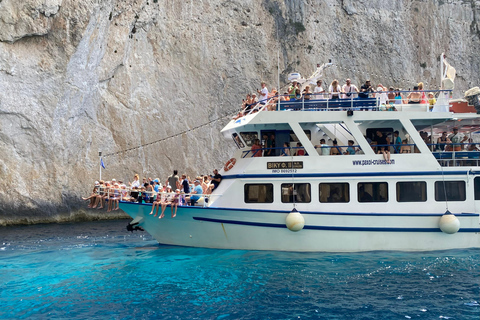 Parga: Iconic Paxos, Antipaxos & Blue Caves Cruise with Swim