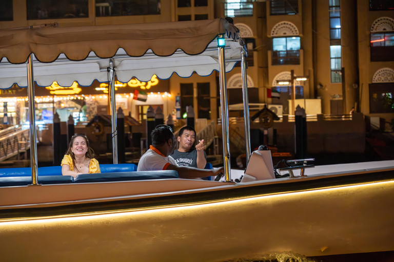 贾达夫：2026 年除夕烟花游船之旅Jaddaf：2026 年除夕烟花游船（私人）