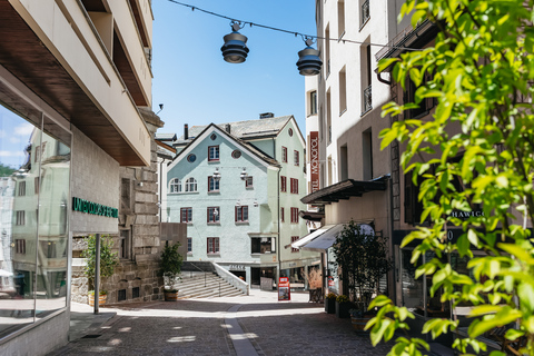 Tirano - St. Moritz : billet journalier aller-retour du train rouge de la BerninaBillet aller-retour ligne Bernina (1re classe)