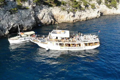 Dubrovnik: 3 Island Fun Boat Tour with Lunch and Guide