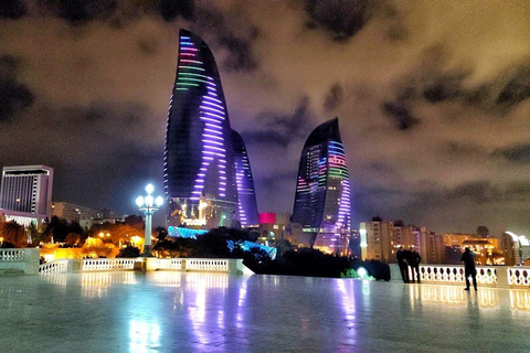 Baku: Night Tour with Flame Towers and Flag Square