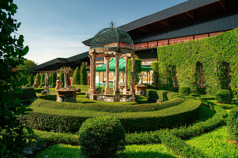 Pattaya Highlights: Private Half-Day Tour Sanctuary + Khao Chi Chan + Floating Market