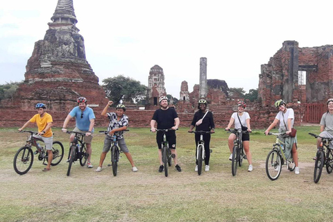 Ayutthaya: Colorful of Ayutthaya bicycle tour