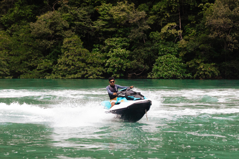 Langkawi Jetski Tour Rookie Paket mit Abholung und RücktransferEinzelfahrer (1 Person/Jetski)