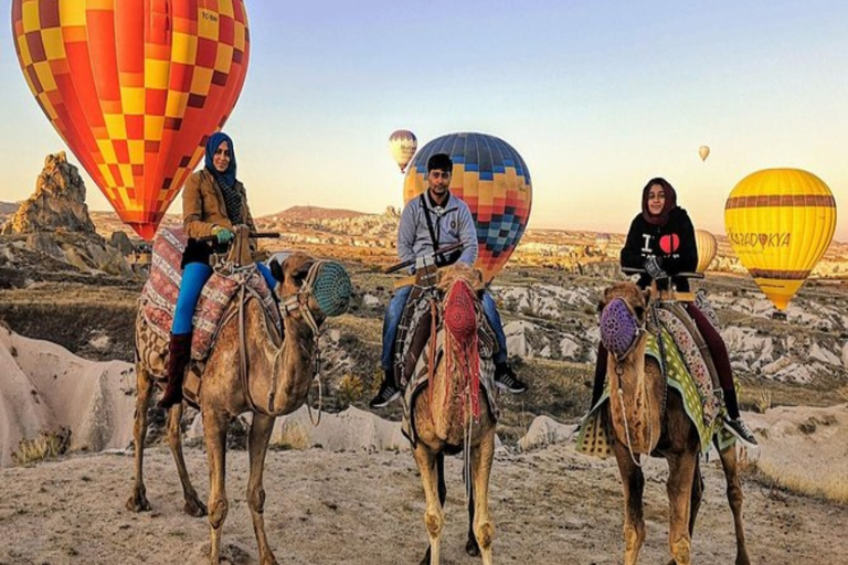 Promenade à dos de chameau en Cappadoce