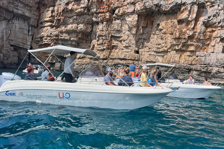 Kotor: Tour di gruppo in barca - Grotta Azzurra - Nostra Signora delle RocceKotor: Tour di gruppo in barca - Grotta Blu - Nostra Signora delle Rocce