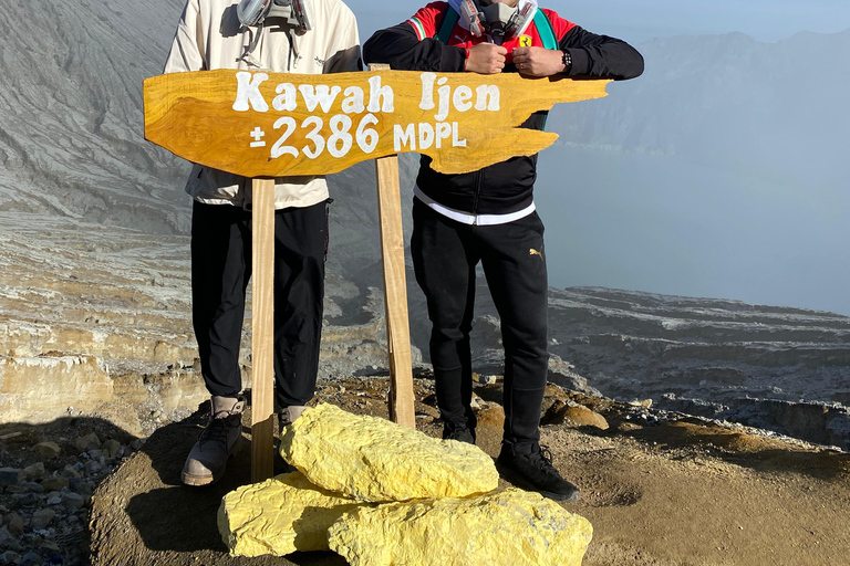 Yogyakarta: Borobudur, Bromo, & Ijen Tour to Bali Yogyakarta: Borobudur, Bromo, & Ijen Tour to Bali