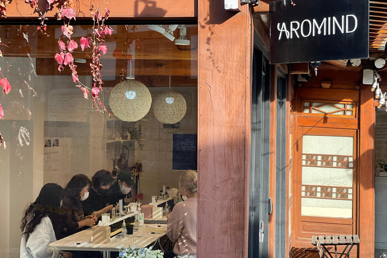 Seoul: Creëer je eigen natuurlijke parfum met een parfumeur&quot;.