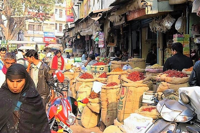 Agra: Street Food, Spice Bazaars Walking Tour & Tuk-tuk Ride Tour with Private Tuk-Tuk, Driver & Local Expert Tour Guide