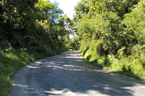 Da Kathmandu: Trasferimento a Pokhara in Scarpio privato (Jeep)Da Kathmandu: Trasferimento a Pokhara con Scarpio privato (Jeep)