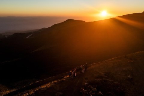 Catane : Excursion au coucher du soleil sur l&#039;Etna (Edition Hiver Dep à 11.30 AM)