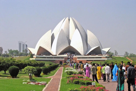 8 Day Golden Triangle with Varanasi & Tiger Safari By Flight Tour with 4-Star Hotel Accommodation