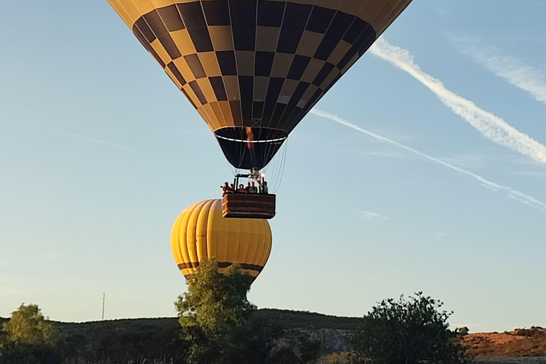 Hot air balloon ride in Arcos de la Frontera (Cádiz) Hot air balloon ride in Arcos de la Frontera
