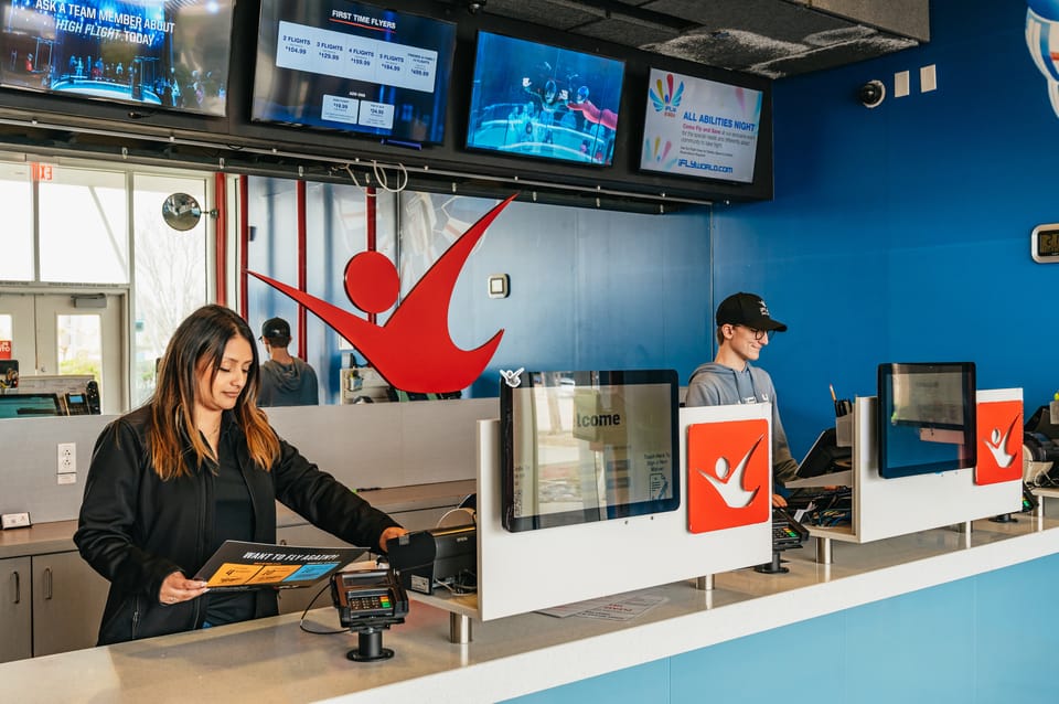 iFLY Minneapolis First Time Flyer Experience | GetYourGuide