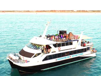 Broome: Crociera al tramonto con cena di 4 portate e servizio di prelievo in hotel