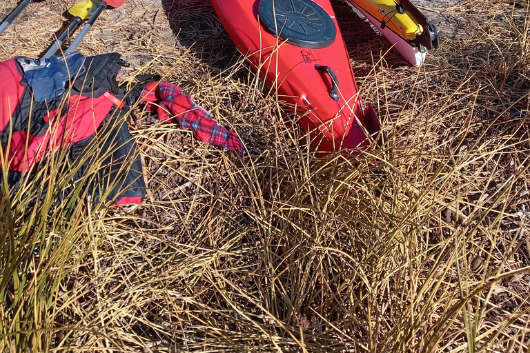 Kajakfahrt am Morgen auf dem TiticacaseeKajakfahren am Morgen auf dem Titicacasee