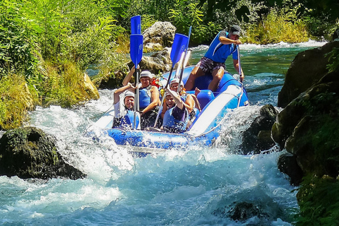 Från Split eller Omiš: Cetina forsränningsturForsränningsäventyr under 3 timmars från Omiš