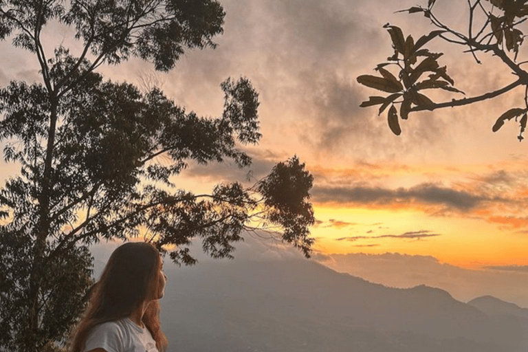 Von Ella : Sonnenuntergangswanderung zum Little Adams Peak