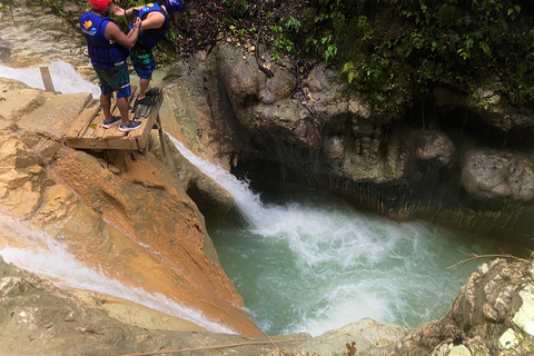 Passeio pelas 7 cachoeiras com almoço na República Dominicana (Taino Bay e Amber Cove)7 cachoeiras Damajagua Taino Bay e Amber Cove