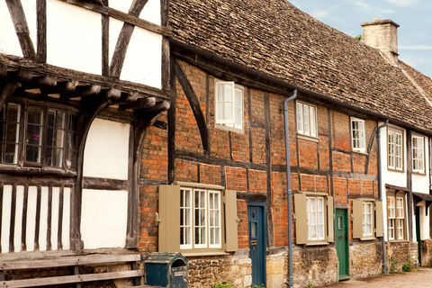 Da Bath: Tour di un giorno di Stonehenge e delle Cotswolds con entrata