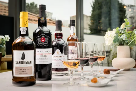 Degustação dos melhores vinhos do Porto e chocolates artesanais