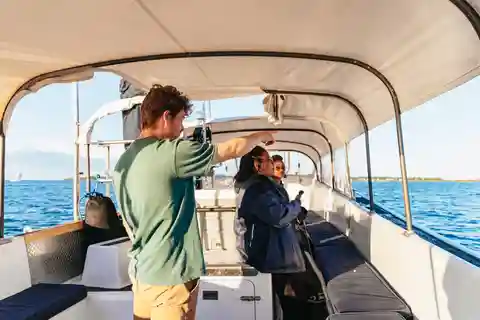 Portland: Sunset Lighthouse Cruise in Casco Bay with Drinks