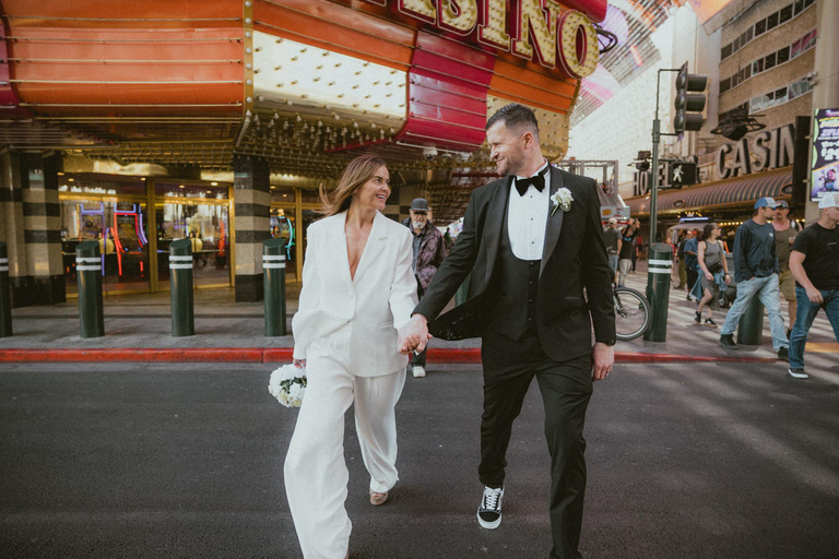 Las Vegas : séance photo dans une chapelle de mariage90 minutes + 45 photos à 2 endroits