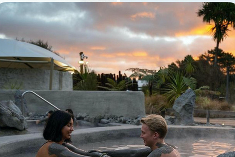 From Auckland: Rotorua Private Day Tour with Spa Experience