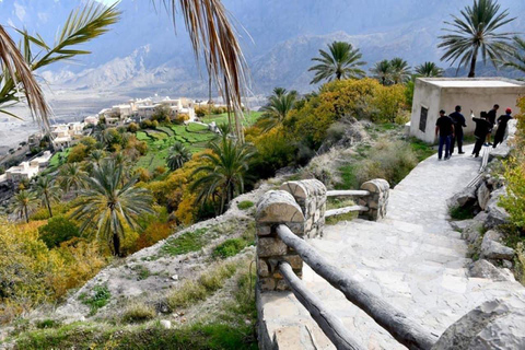 Heldag till Wadi Abyadh-Wekan Village-Nakhal Fort-Hot Spring