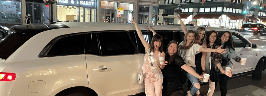 Excursion en limousine à New York en limousine allongée - King And Queen Limo NYC