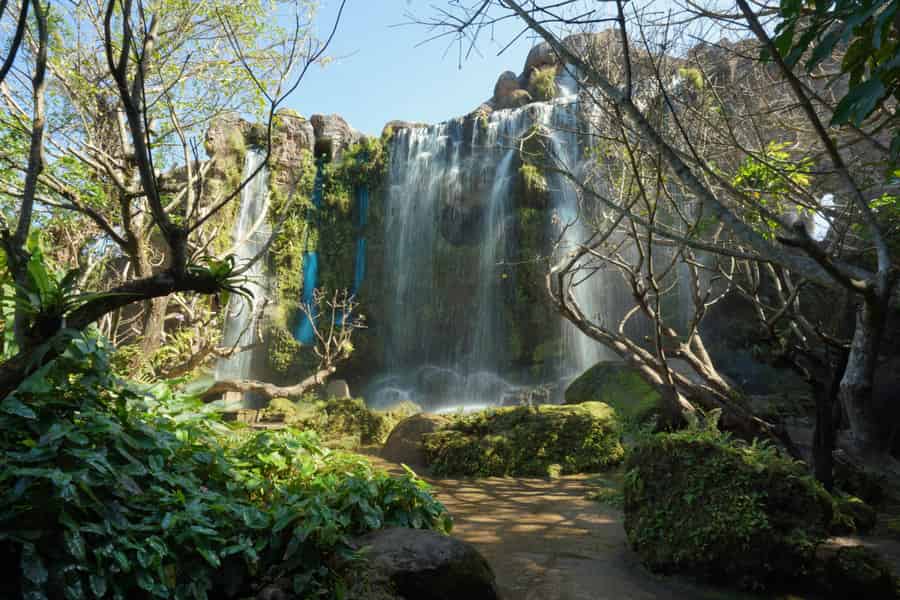 Dantewada, Land of Angels Park, Café Elephant & Sticky Waterfall. Foto: GetYourGuide