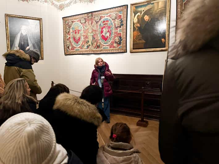 Krakow: Wawel Castle and Cathedral Guided Tour