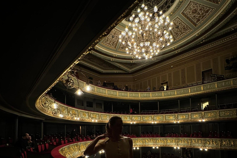 Riga: Exklusive geführte Backstage Tour durch die Operopera1