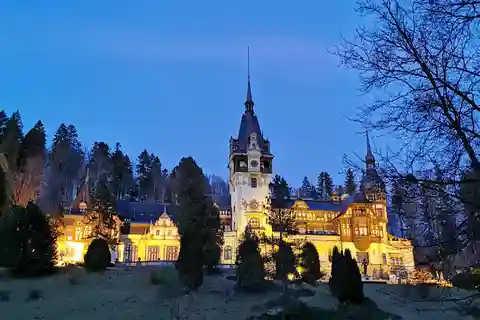 De Bucareste: Viagem de 1 dia a Peles e Castelos de Bran com ...