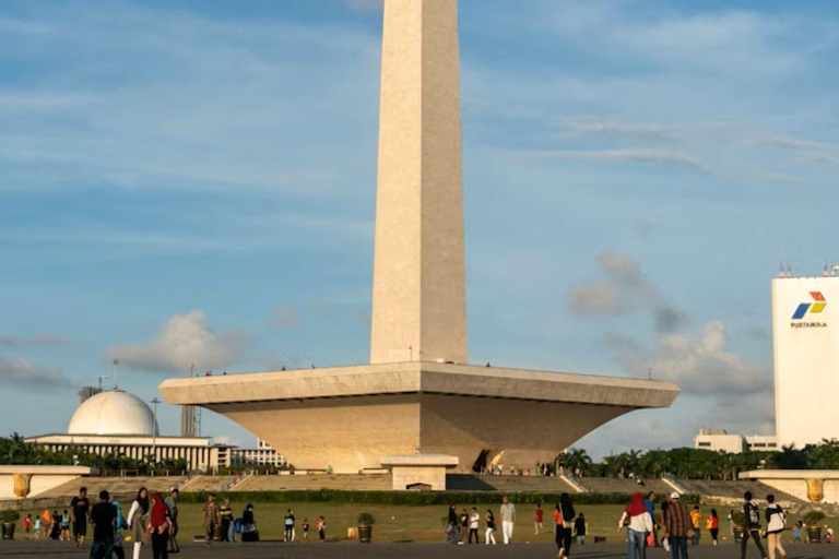 Jakarta: Private Walking Tour with a Local Jakarta: 4-Hour Private Walking Tour with a Local