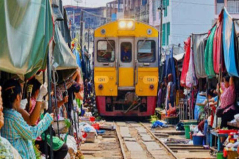 Bangkok: Railway & Floating Market Private Tour with Driver