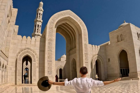 Muscat 3-Hour City Tour: Visit Mosque, Opera & Mutrah Souq