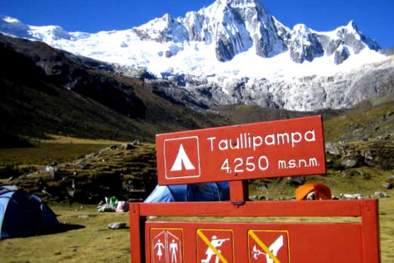 De Ancash: Trekking Santa Cruz - Llanganuco 4D/3N