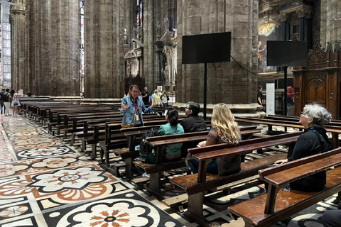 Milano: Guidad stadsrundtur med Duomo och valfri terrassSmågruppsresa med tillgång till terrass (hiss)