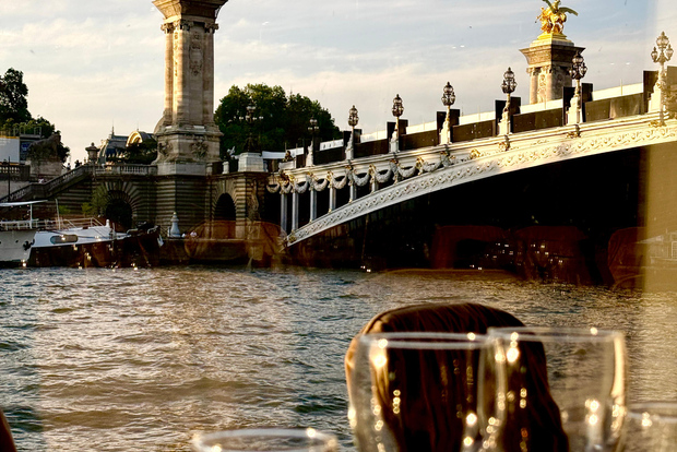 Paris: Bistronomische Dinner-Bootsfahrt auf der Seine
