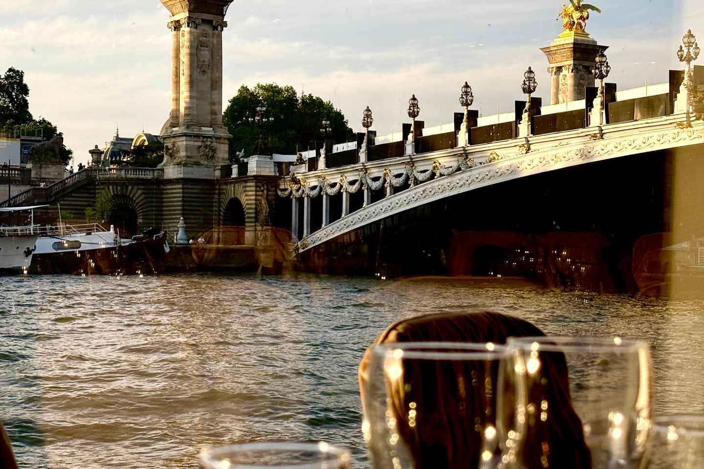 Paris: Seine River Bistronomic Dinner Cruise - Bistronomic Early Dinner Cruise