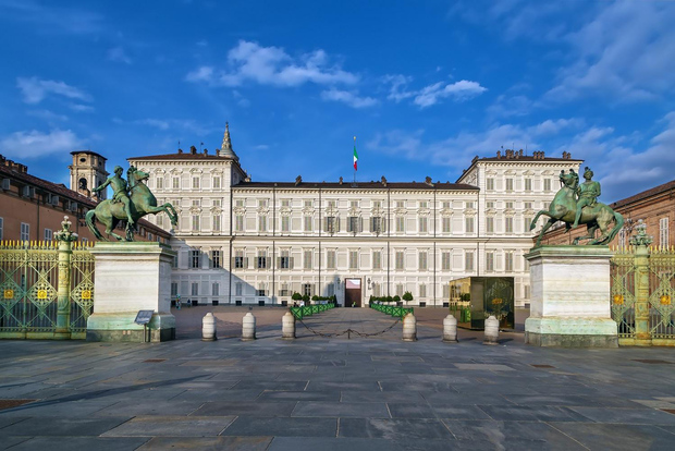 Königliche Geschichten: Königliches Laub, Königlicher Palast und Valentino-Park