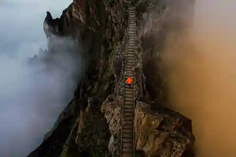 Funchal: tramonto al Pico do Arieiro ed escursione PR1 Trasferimento